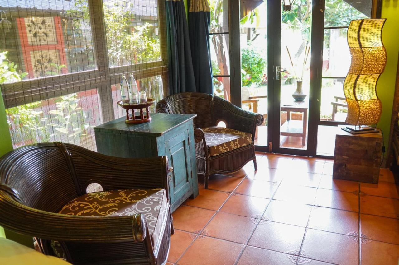 The Riverside Guest House Lampang Bagian luar foto