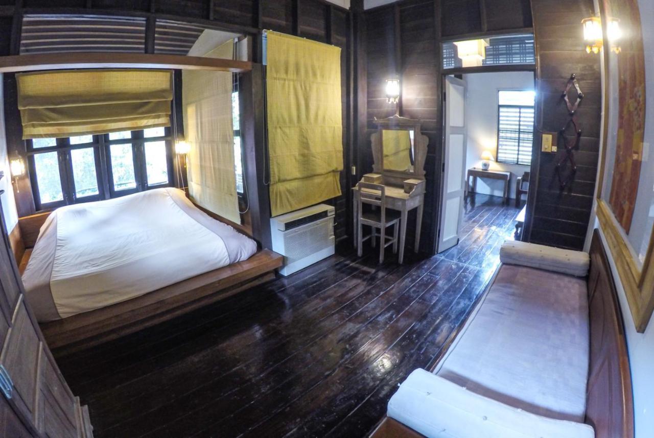 The Riverside Guest House Lampang Bagian luar foto