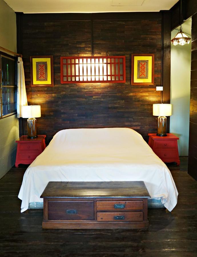 The Riverside Guest House Lampang Bagian luar foto