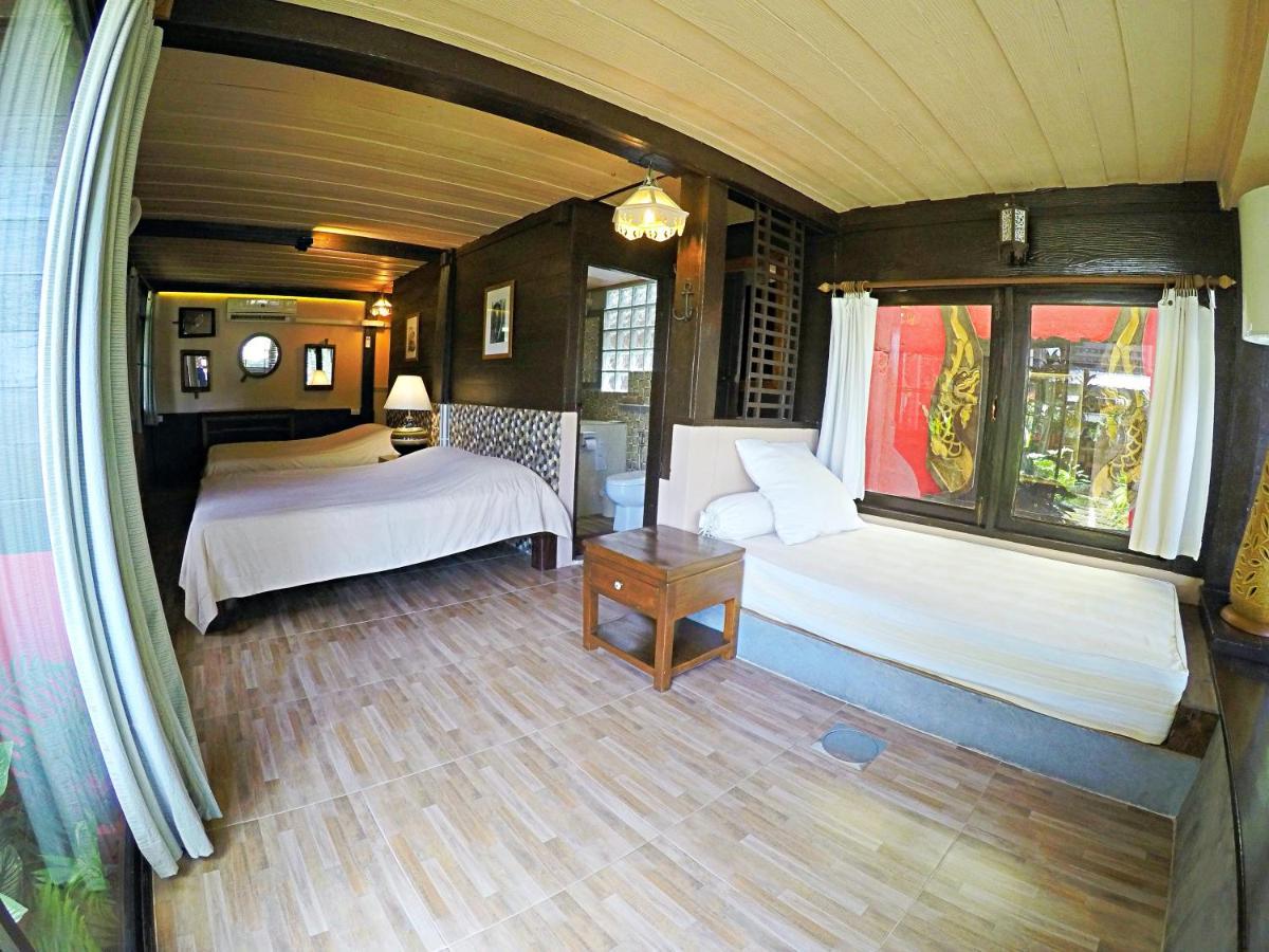 The Riverside Guest House Lampang Bagian luar foto