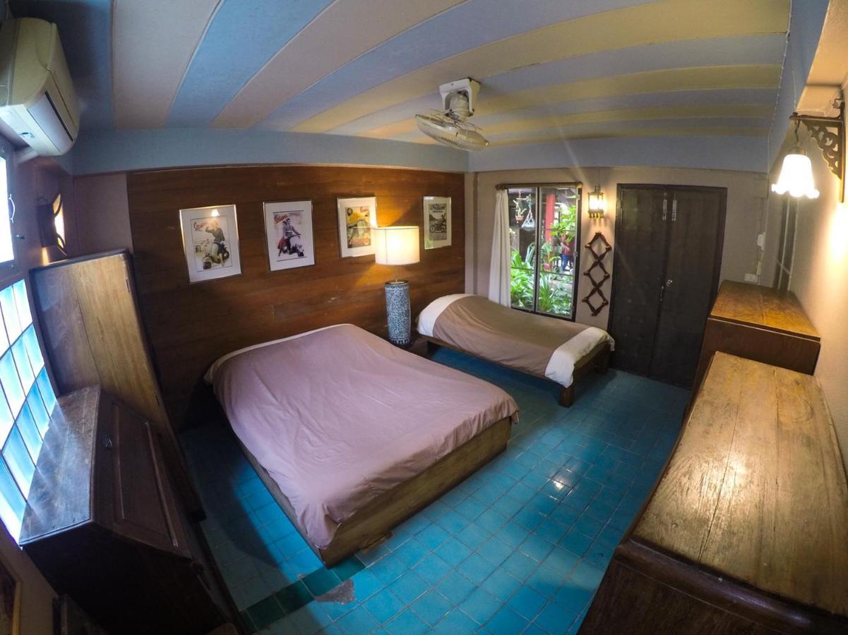 The Riverside Guest House Lampang Bagian luar foto